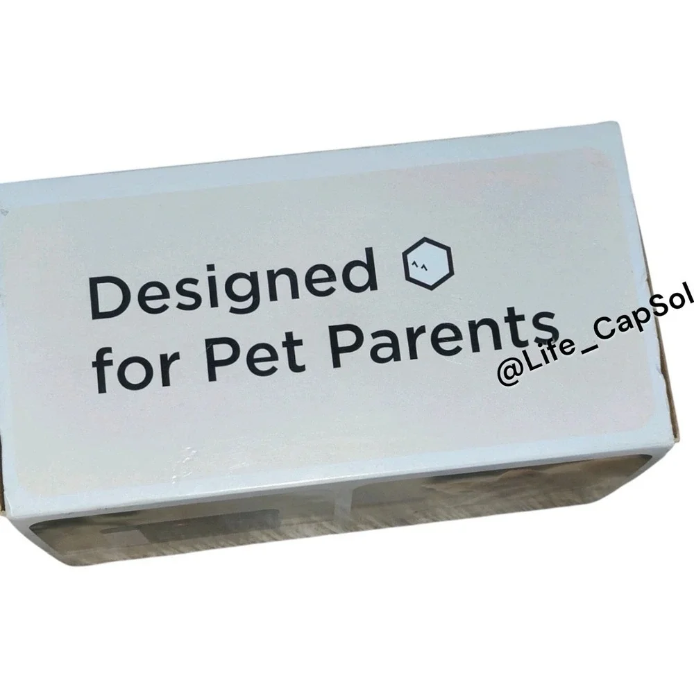 Petcube Play 2 Wi-Fi Pet Camera with Laser Toy for Cats & Dogs Indoor Camera New